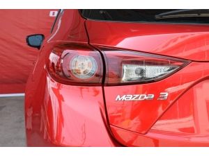 Mazda 3 2.0 ( ปี 2017 ) S Sports Hatchback AT รูปที่ 6